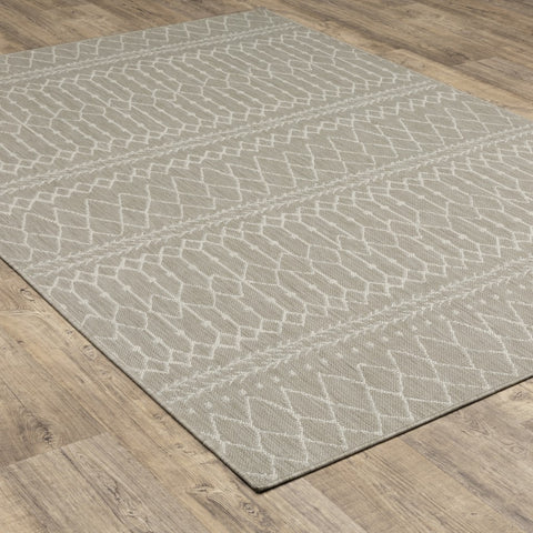 2’x7’ Gray and Ivory Geometric Indoor Outdoor Runner Rug